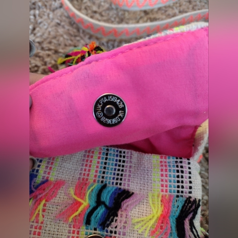 America & Beyond Shaggy Boho Colorful Woven Mini Shoulder Bag - Picture 12 of 13